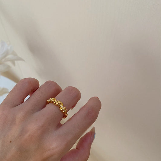 French Vintage Style Knotted Ring - Modingo Modingo
